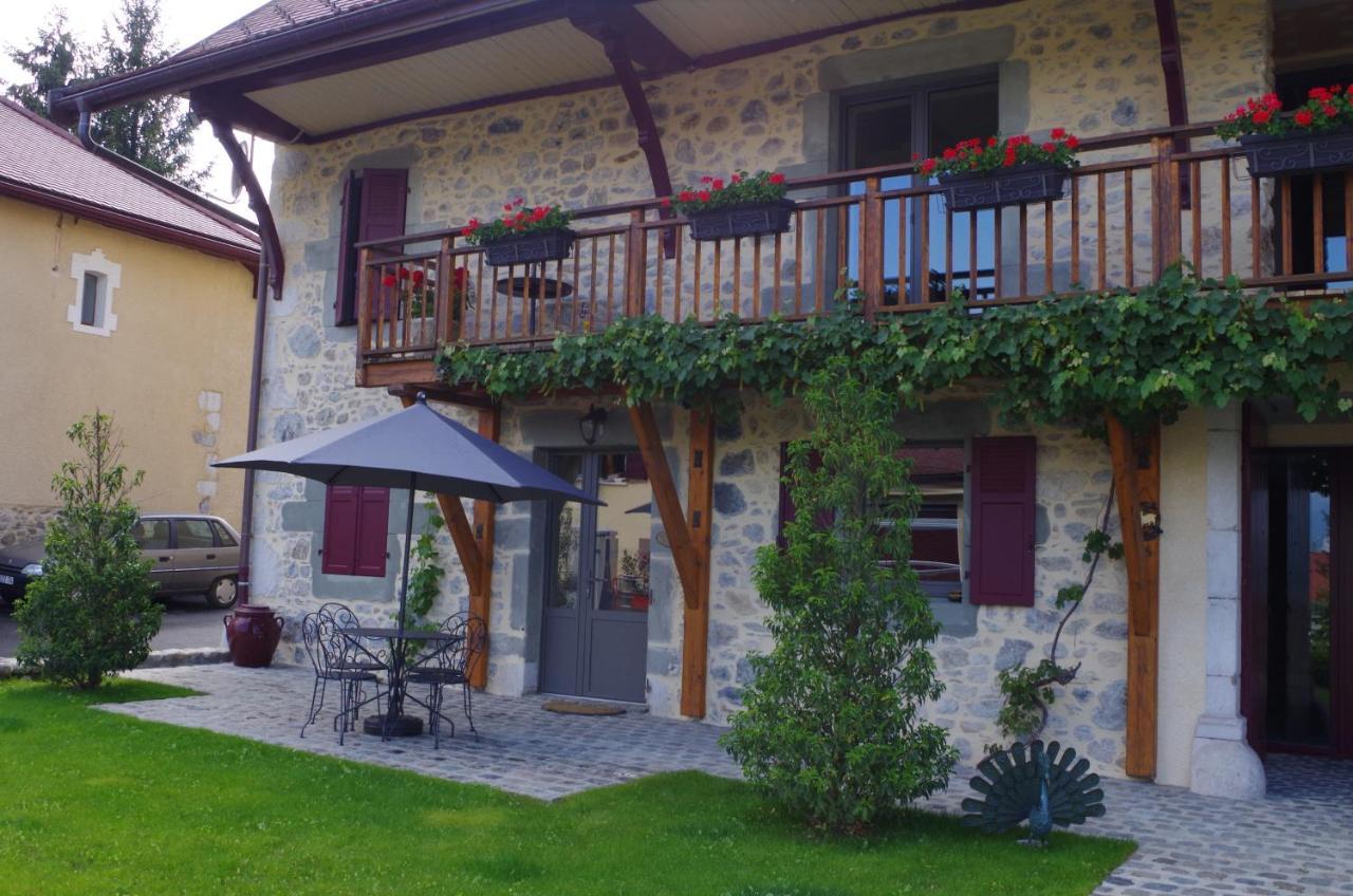 Le Paon Bleu Annecy Poisy Bed & Breakfast Exterior photo