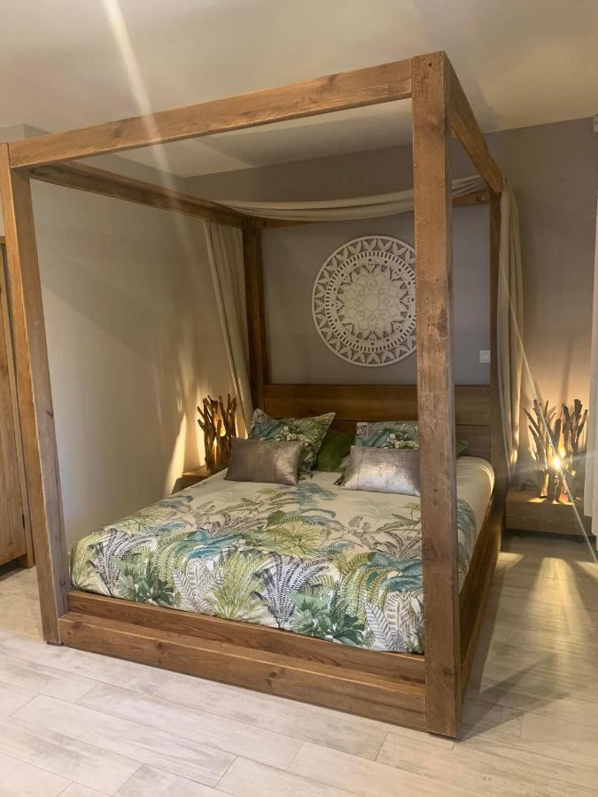 Le Paon Bleu Annecy Poisy Bed & Breakfast Exterior photo